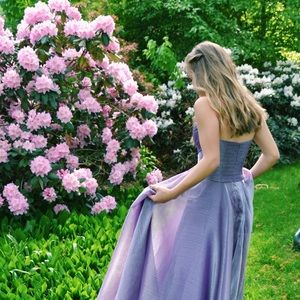 Meet your Posher, Sloan